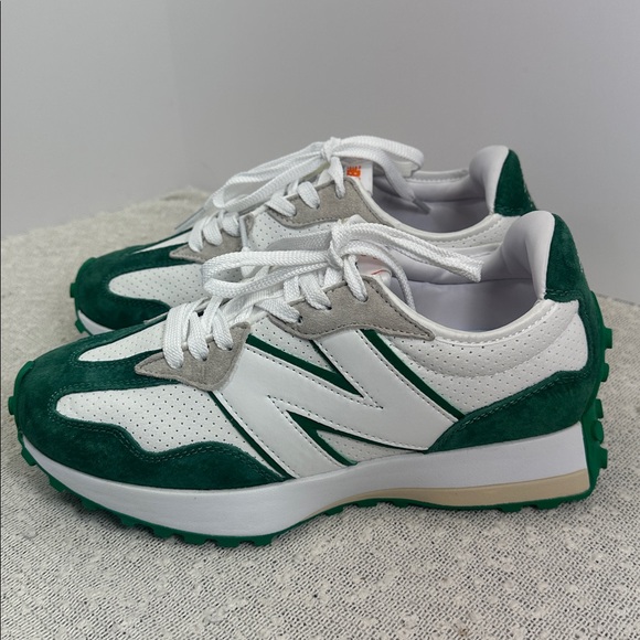 New Balance Shoes - New Balance 327 Casablanca Tennis Club Shoes Green White Men’s 7 Women’s 8.5 NEW